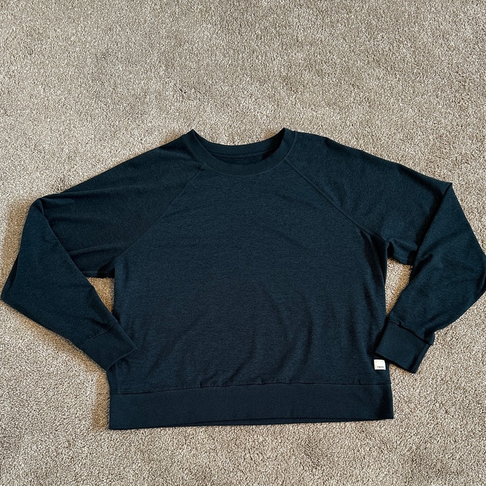 Vuori Long-Sleeve Halo Crew